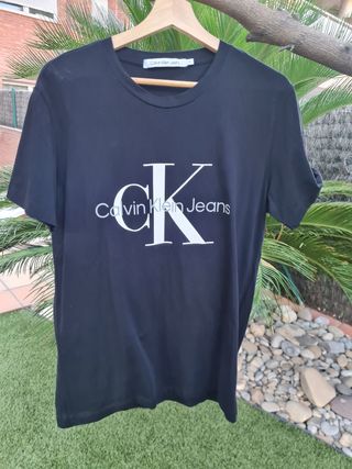 Camiseta Calvin Klein Jeans negra