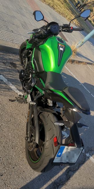 Kawasaki Z900 - Verde