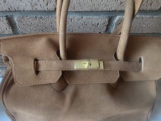 Bolso marrón de ante 