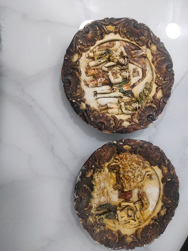 2 Platos decorativos vintage