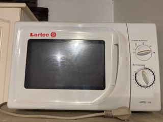Microondas Lartec 170 - 5 niveles potencia