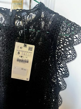 Blusa negra elegante mujer