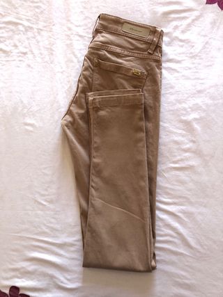 Jeans beige Stradivarius