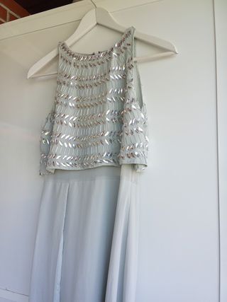 Vestido largo con abalorios de cristal