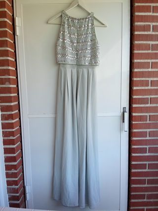 Vestido largo con abalorios de cristal