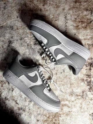 Nike Air Force 1 Gris Lobo Blanco