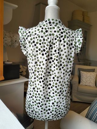 Blusa pois verde oliva e bianco