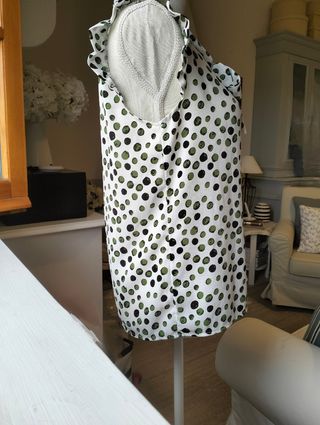 Blusa pois verde oliva e bianco