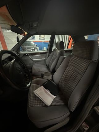 Mercedes-Benz Clase E 1994