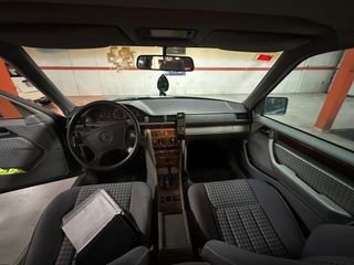 Mercedes-Benz Clase E 1994