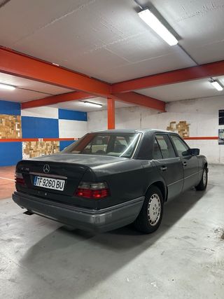 Mercedes-Benz Clase E 1994
