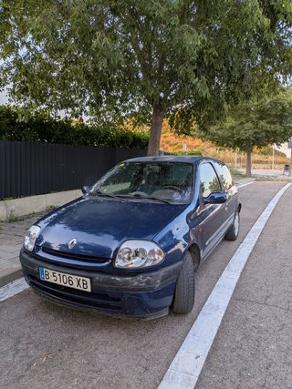 Renault Clio 2000