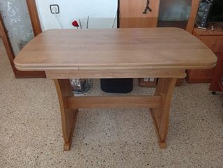 Mesa extensible madera - marrón

Precio negociable