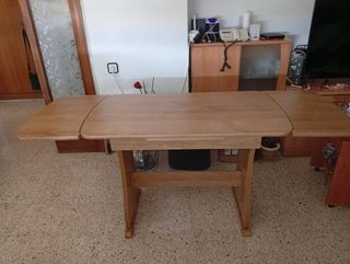 Mesa extensible madera - marrón

Precio negociable