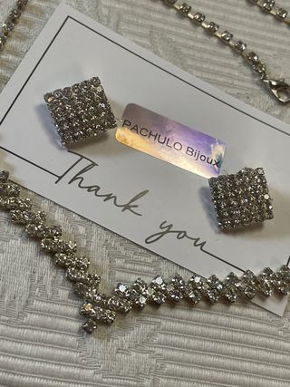 Gargantilla y pendientes de Clips plateados Bodas