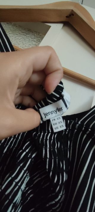 Mono rayas blanco-negro