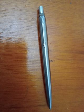 Bolígrafo Parker acero
