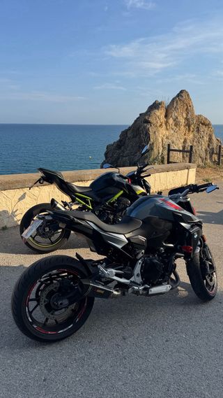 BMW F900R - Moto Impecable