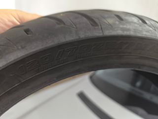 Neumático Bridgestone moto 120/70/17 