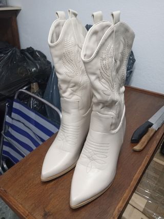 Botas vaqueras beige