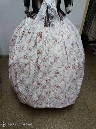 Traje de fallera con complementos