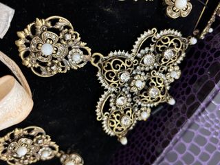 Traje Fallera: Falda y corpiño.