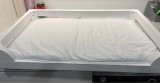 Cama blanca para perro - Madera
