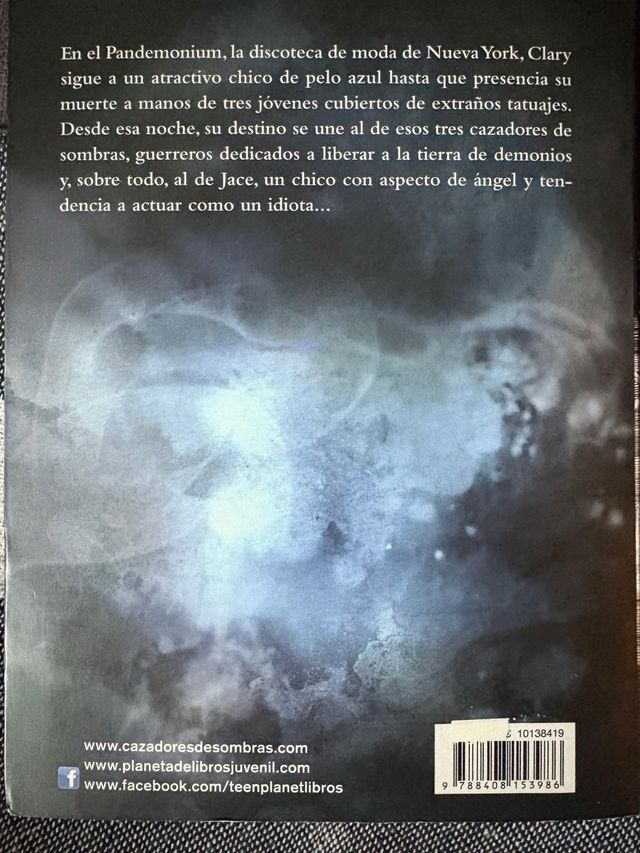 Ciudad de Hueso: Cazadores de sombras 1