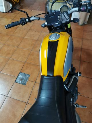 Ducati Scrambler 800 - Impecable
