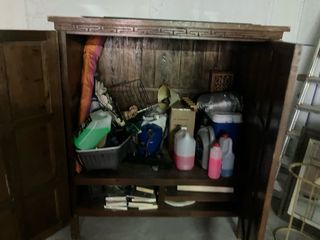 Armario rústico de madera de teca 