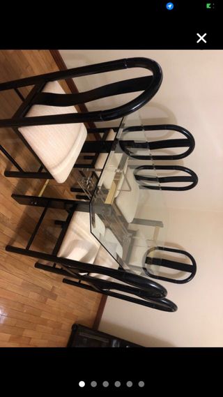 Mesa cristal y metal negra