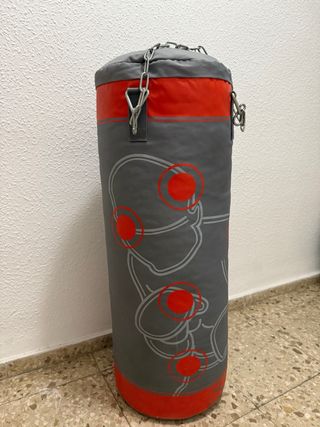Saco boxeo Domyos con cadenas de engache 