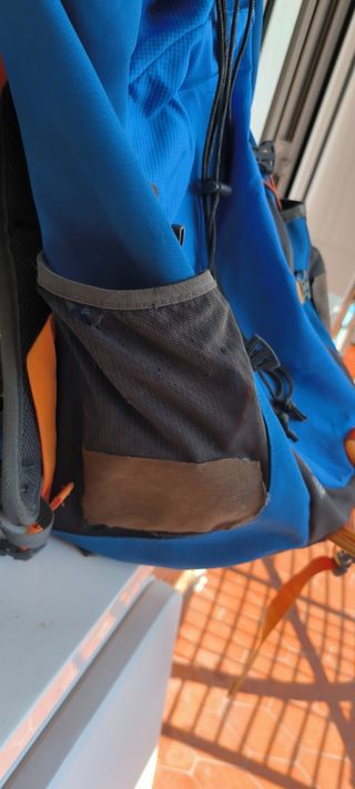 Mochila Mountain ERISTE 40L azul