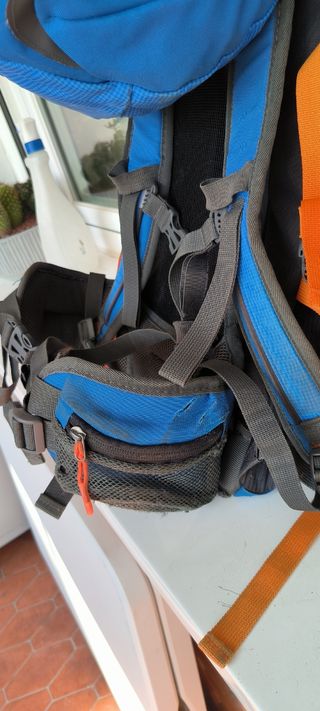 Mochila Mountain ERISTE 40L azul