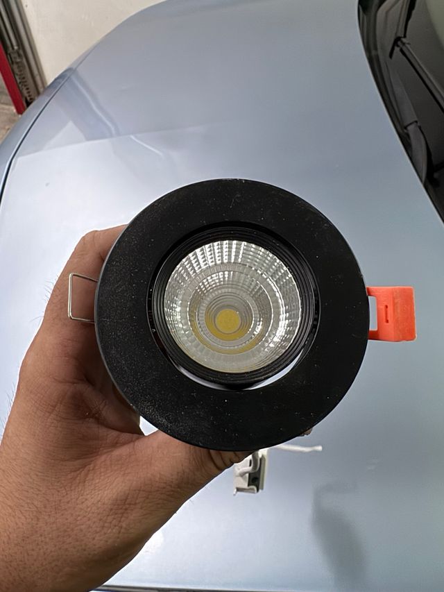 Focos LED empotrables negros