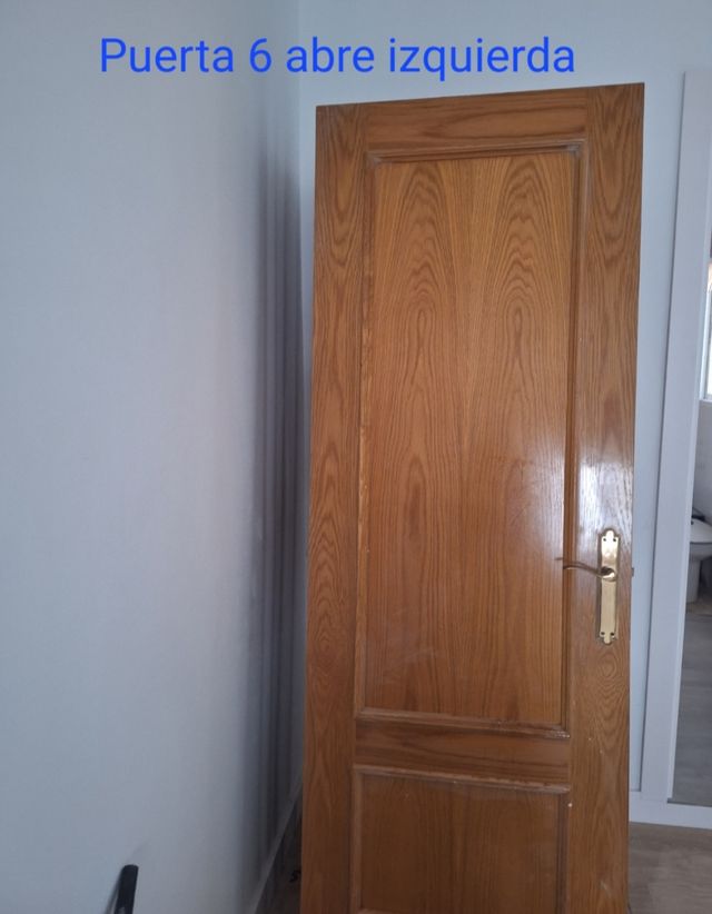 Puerta madera maciza 