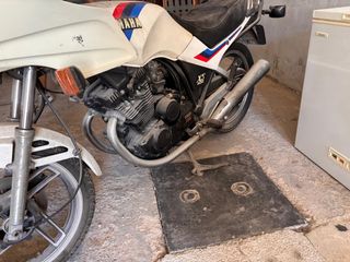 Yamaha XS400 - Moto Clásica