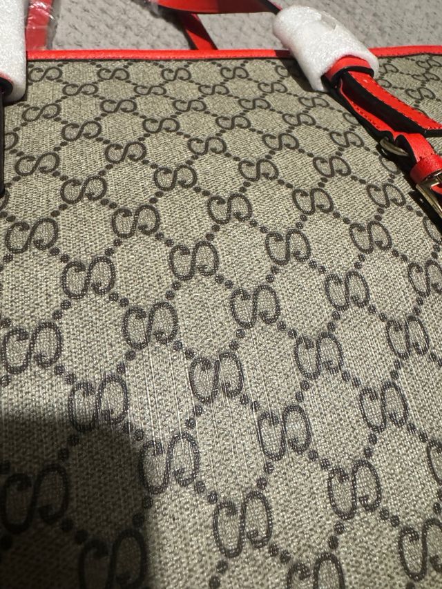 Bolso Tote gris y rojo