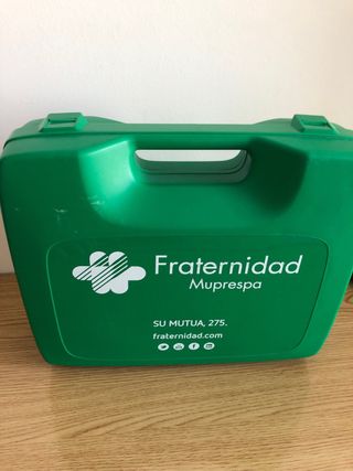 Botiquín primeros auxilios - Verde