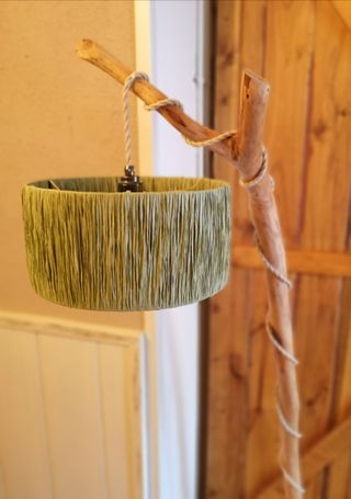 Lámpara madera pie - Estilo rústico