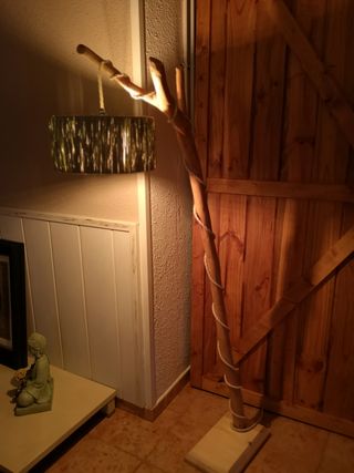 Lámpara madera pie - Estilo rústico