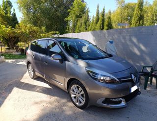 Renault Grand Scenic 2012