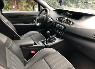 Renault Grand Scenic 2012