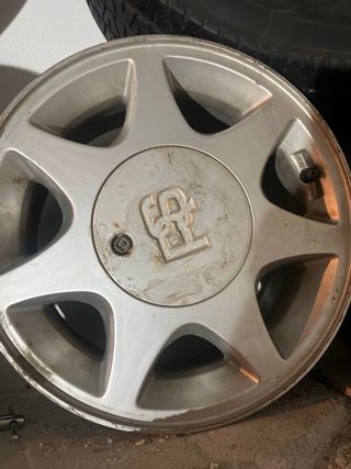 llantas ford rs
