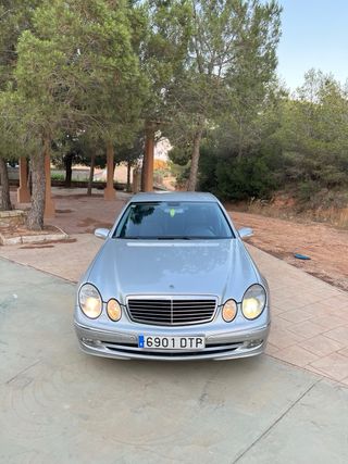 Mercedes-Benz Clase E 2005