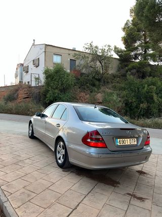 Mercedes-Benz Clase E 2005