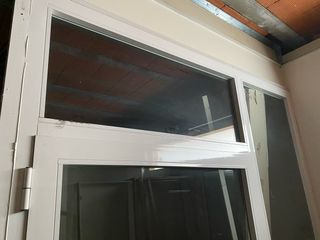 2 mamparas de aluminio con puertas