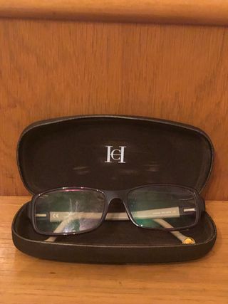 CAROLINA HERRERA - montura modelo VHE528