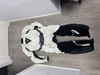 Mono Dainese cuero verano