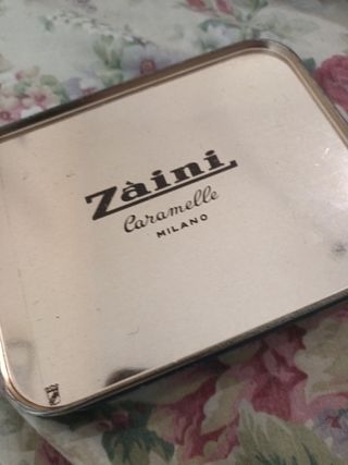 Scatola latta vintage: bambini a cavallo